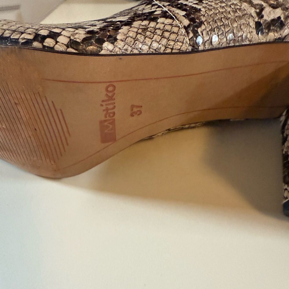 Matiko Snakeskin Ankle Boots Size 37 6.5 | Block Heel | Chic Statement - Picture 10 of 15